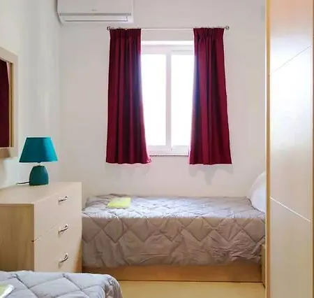 Ross 8 Apartmán *